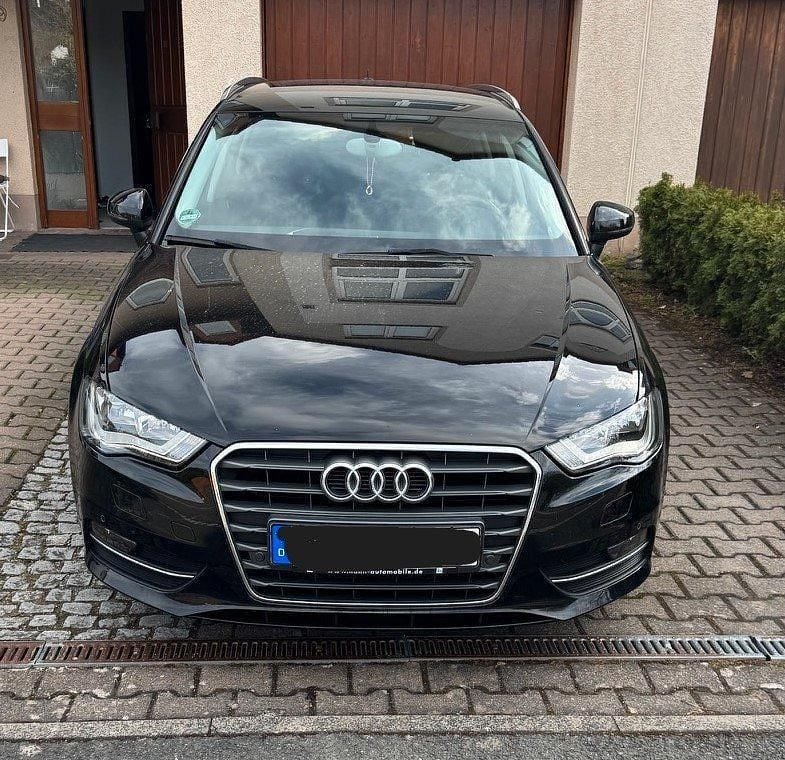 Gebraucht Audi A3 Ambiente 125 PS (91 kW) 2014 Schwarz Kombi