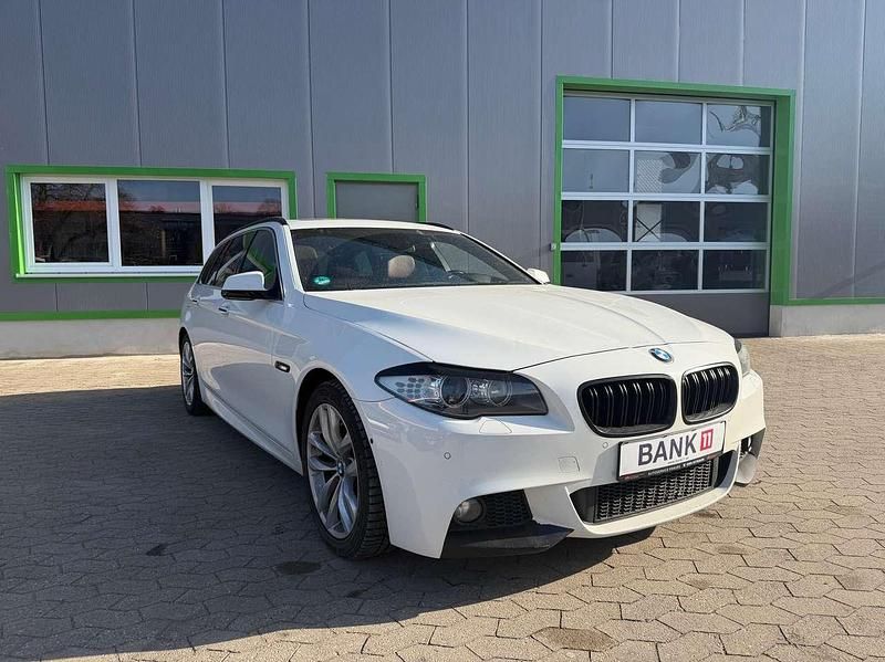 Gebraucht BMW 525 204 PS (150 kW) 2011 Alpinweiss iii Kombi