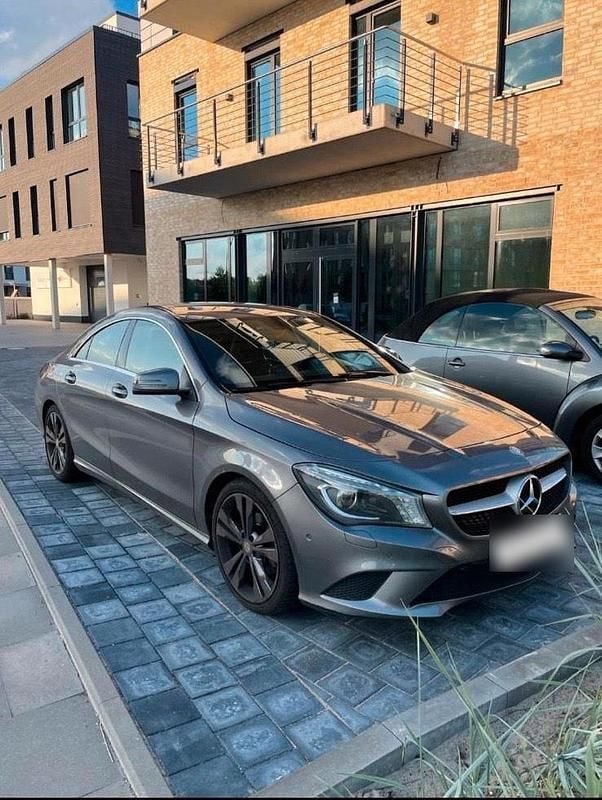 Gebraucht Mercedes CLA180 122 PS (89 kW) 2014 Silber Limousine