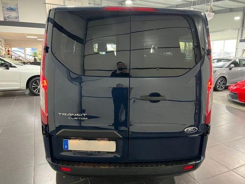 Second-hand Ford Transit Custom 105 CP (77 kW) 2019 Albastru Break
