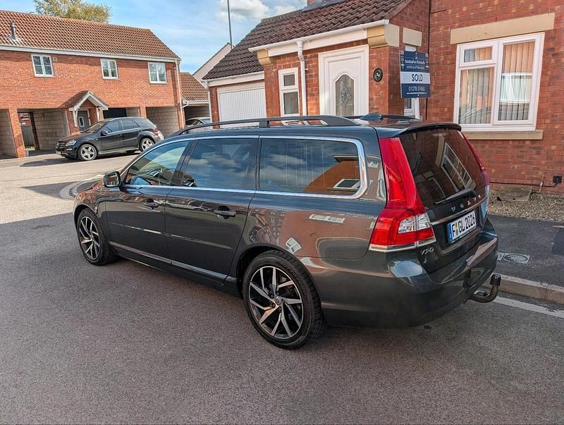 Gebraucht Volvo V70 136 PS (100 kW) 2014 Grau Kombi
