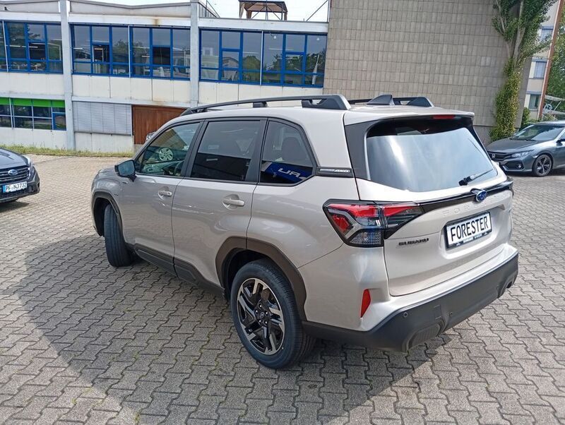 Neu Subaru Forester Active 136 PS (100 kW) 2025 Gold SUV