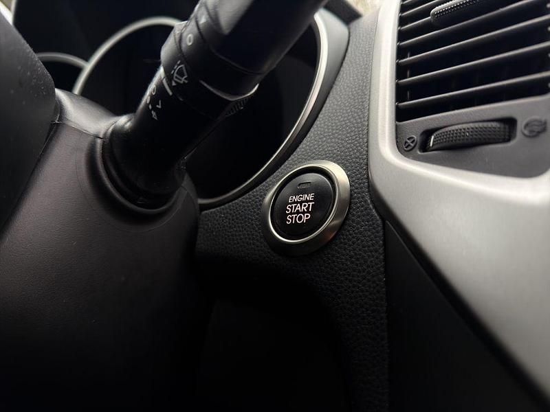 Gebraucht Kia Venga 125 PS (91 kW) 2016 Silber Kleinwagen