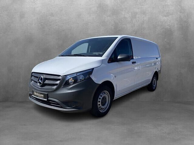 Gebraucht Mercedes Vito 163 PS (119 kW) 2024 Arktikweiß Van