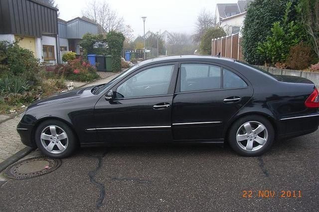 Gebraucht Mercedes E280 Avantgarde 190 PS (139 kW) 2007 Schwarz Limousine