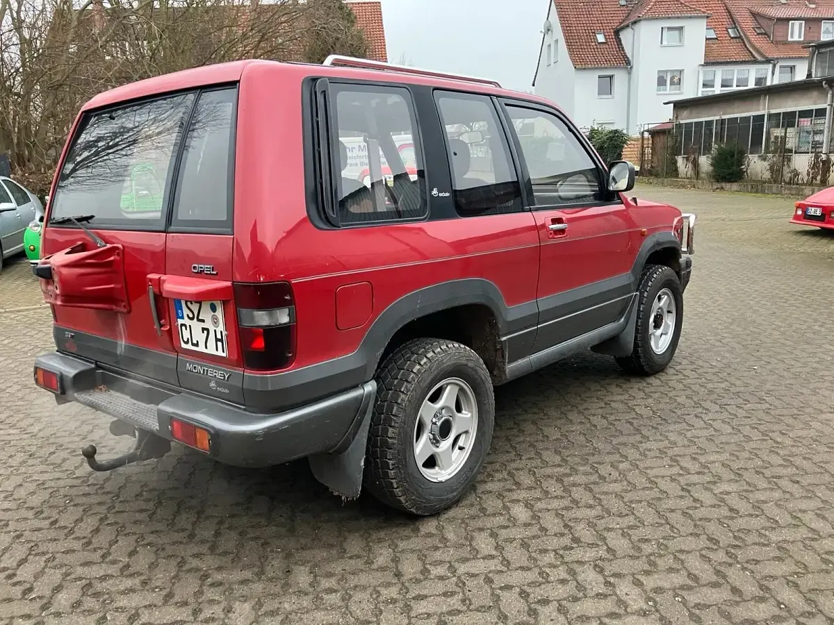 Używany Opel Monterey 176 KM (129 kW) 1992 Czerwony SUV