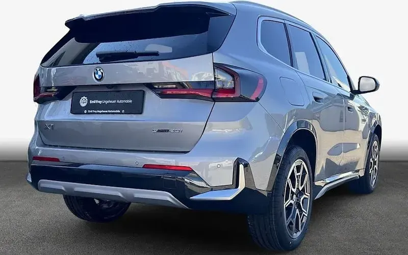 Neu BMW X1 xLine 170 PS (125 kW) 2026 Silber SUV