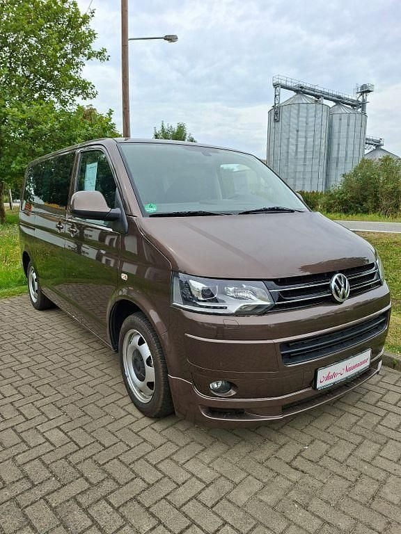 Second-hand VW T5 140 CP (102 kW) 2012 Maro Van