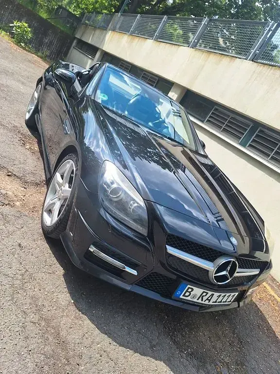 Gebraucht Mercedes SLK350 AMG 306 PS (225 kW) 2011 Schwarz Cabrio