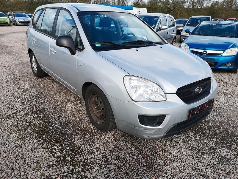 Gebraucht Kia Carens Basis 144 PS (105 kW) 2007 Silber Van / Kleinbus