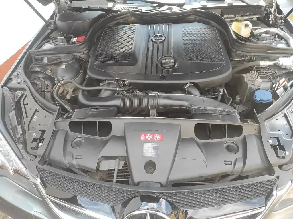 Gebraucht Mercedes E250 Sport Edition 204 PS (150 kW) 2016 Grau Cabrio