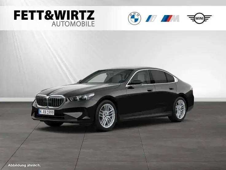 Gebraucht BMW 520 Comfort Edition 197 PS (144 kW) 2025 Limousine