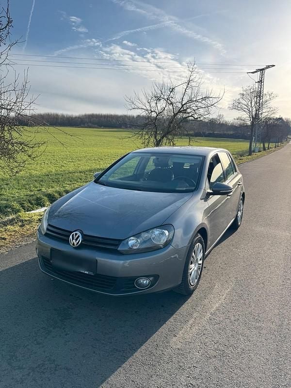 Grau Gebraucht 2012 VW Golf VI Kleinwagen | 4.600 € (Fairer Preis) - Bild 1/4