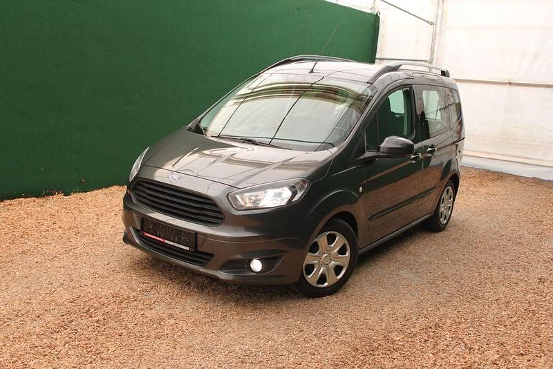 Gebraucht Ford Tourneo Courier 101 PS (74 kW) 2017 Grau Van / Kleinbus