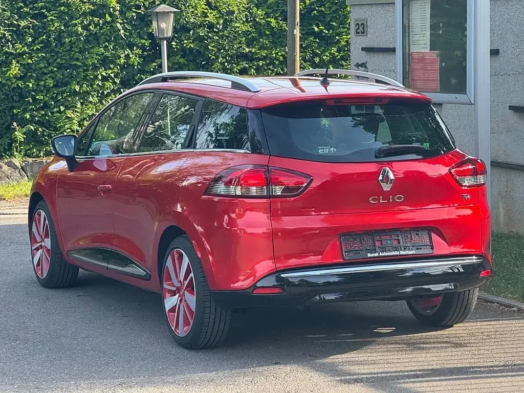 Gebraucht Renault Clio IV Luxe 90 PS (66 kW) 2014 Rot Limousine