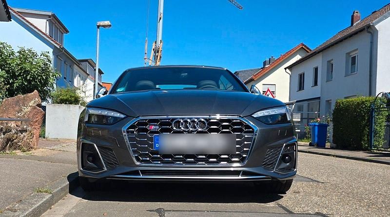 Grau Gebraucht 2024 Audi S5 Cabriolet Ambiente Cabrio | 57.599 € (Superpreis) - Bild 1/4