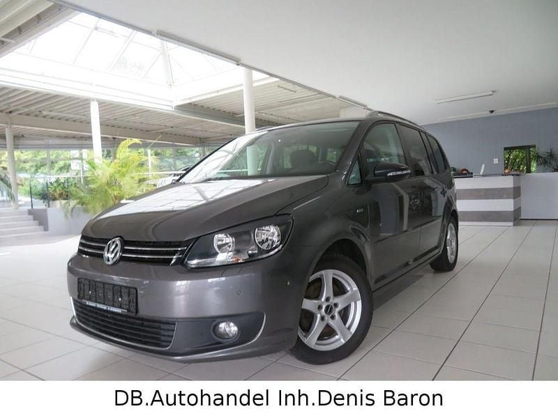 Grau Gebraucht 2014 VW Touran Life Van / Kleinbus | 7.390 € (Guter Preis) - Bild 1/4
