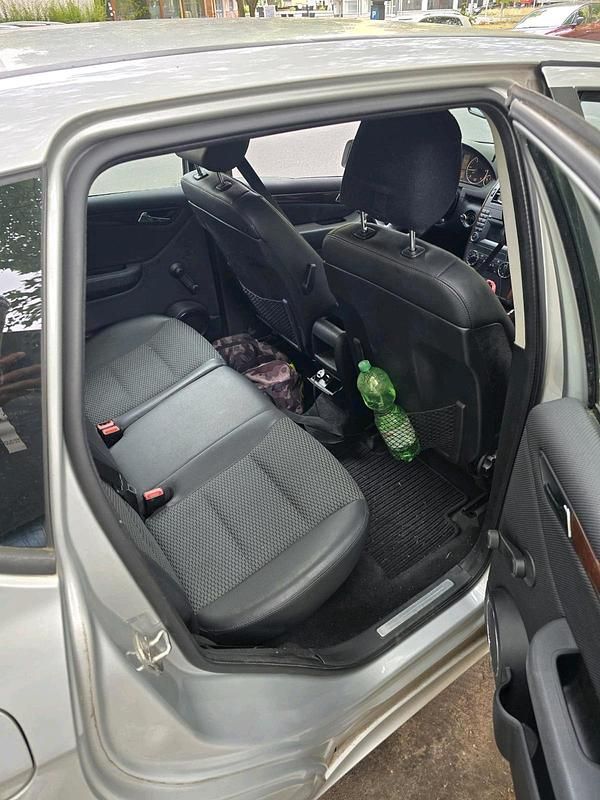 Gebraucht Mercedes A200 100 PS (73 kW) 2009 Silber Limousine