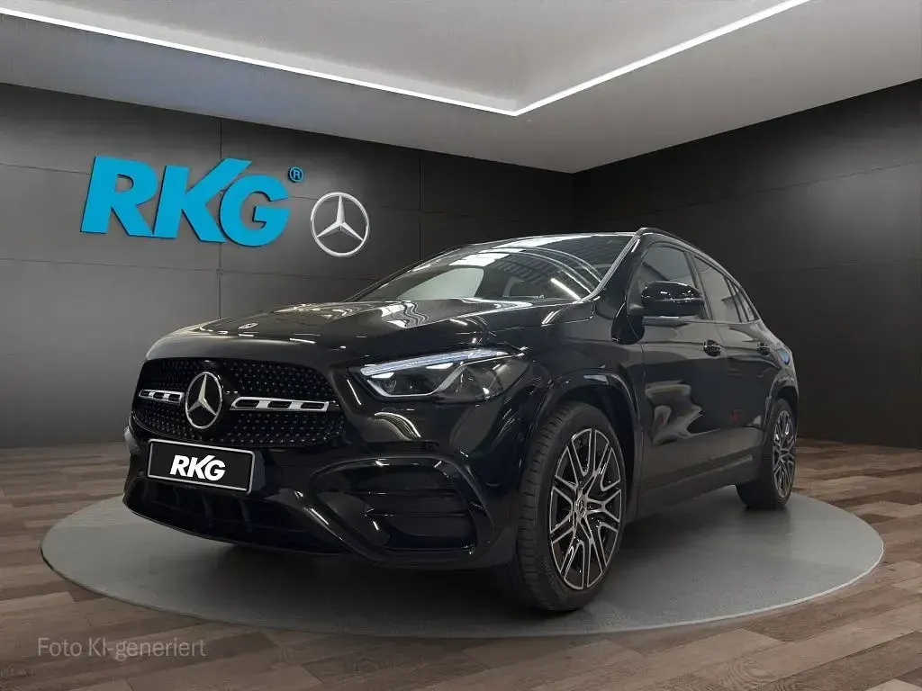 Gebraucht Mercedes GLA220 AMG 191 PS (140 kW) 2026 Schwarz SUV
