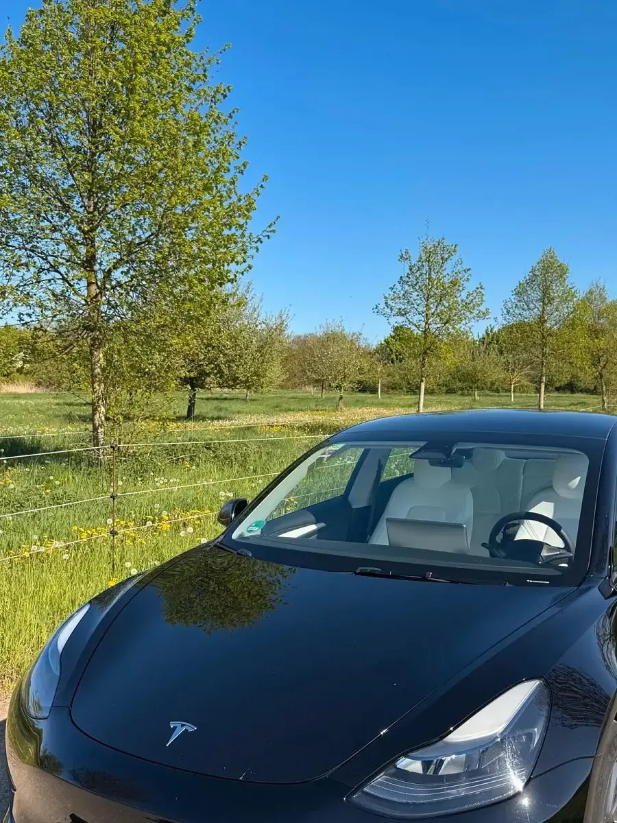 Second-hand Tesla Model 3 239 kW (325 CP) 2022 Negru Berlinǎ