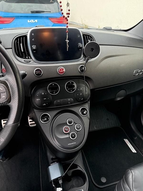 Schwarz Gebraucht 2017 Fiat 500 Abarth Cabrio | 24.500 € - Bild 1/4