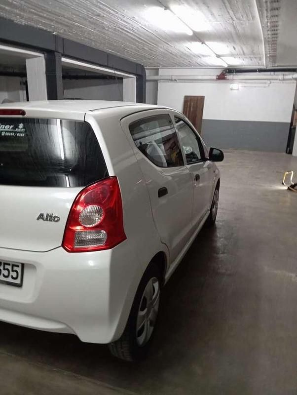 Gebraucht Suzuki Alto 68 PS (50 kW) 2010 Weiß Kleinwagen