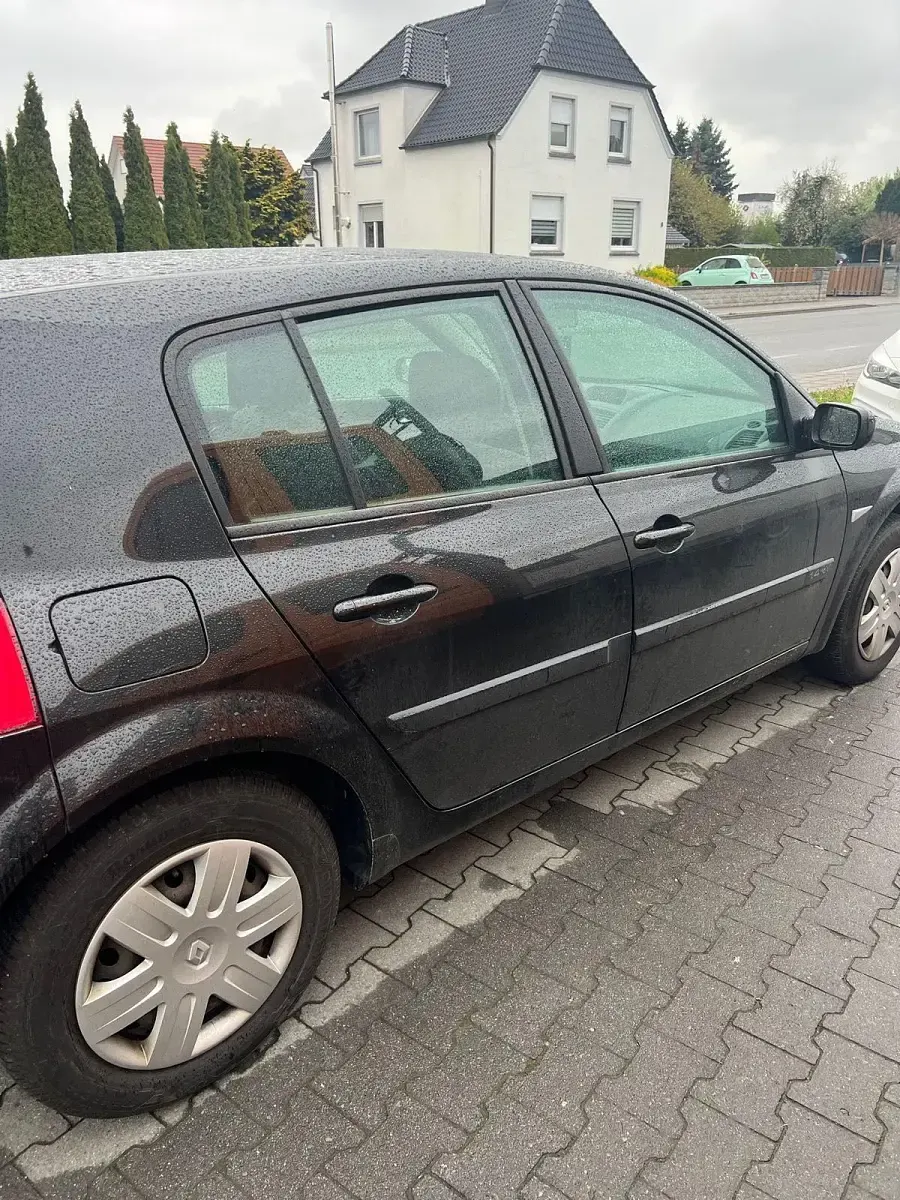 Gebraucht Renault Mégane 98 PS (72 kW) 2004 Schwarz Limousine