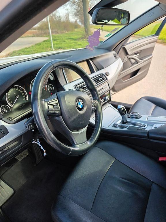 Używany BMW 530 285 KM (209 kW) 2013 Biały Kombi