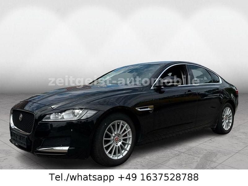 Schwarz Gebraucht 2018 Jaguar XF Limousine | 16.985 € (Fairer Preis) - Bild 1/4
