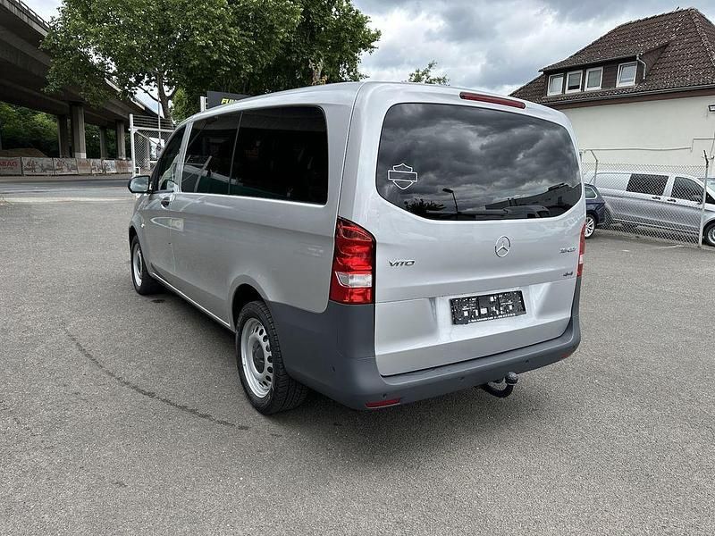 Gebraucht Mercedes Vito 163 PS (119 kW) 2019 Brillantsilber metallic Van