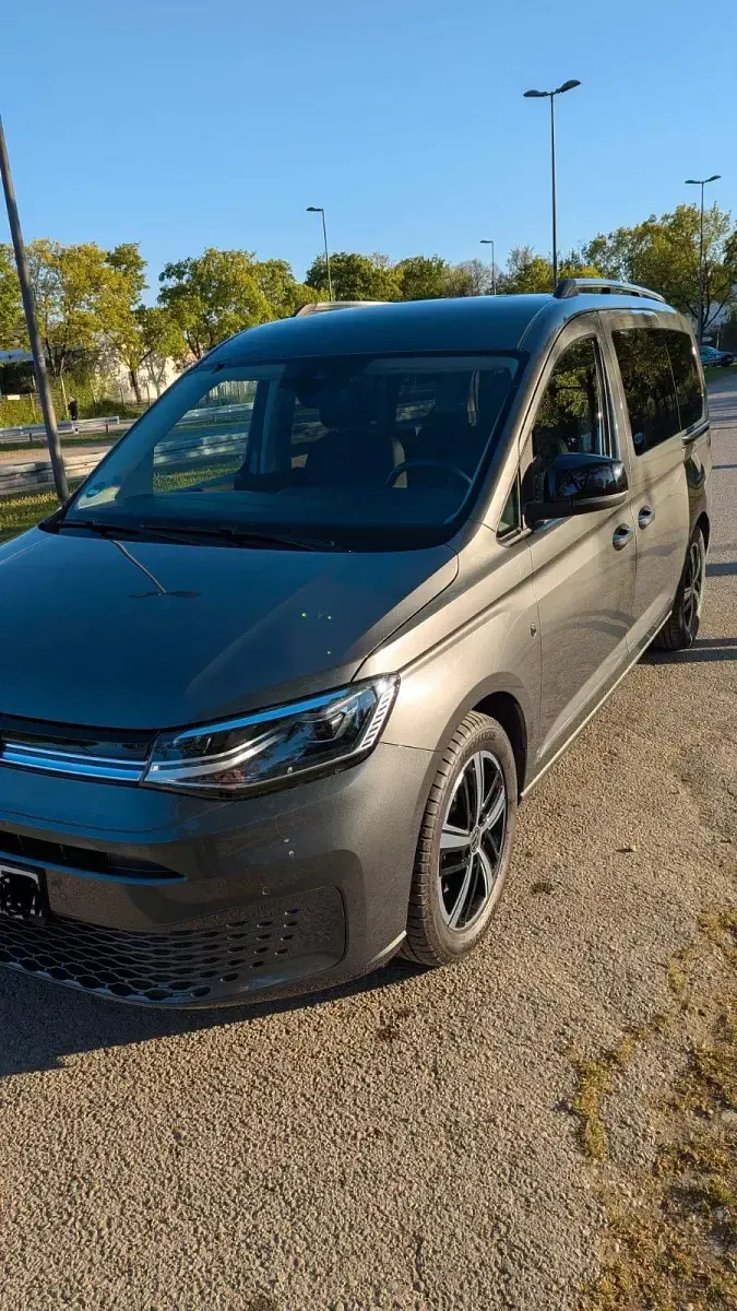 Brugt VW Caddy Maxi 114 HK (83 kW) 2022 Grå MPV
