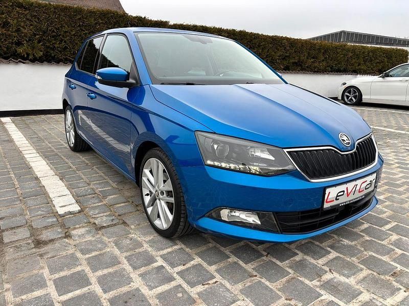 Gebraucht Skoda Fabia Style 90 PS (66 kW) 2015 Blau Limousine