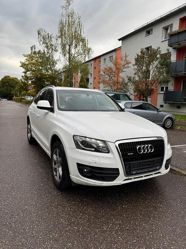 Weiß Gebraucht 2010 Audi Q5 SUV | 8.300 € (Guter Preis) - Bild 1/4