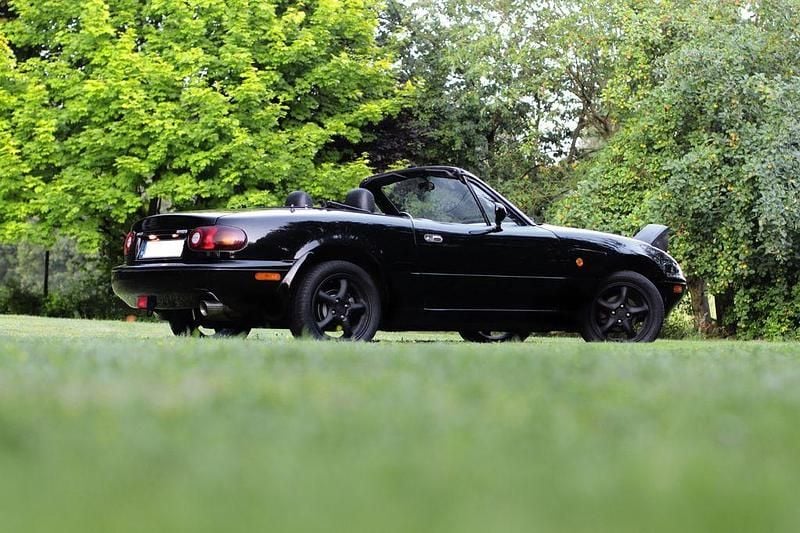 Gebraucht Mazda MX5 90 PS (66 kW) 1995 Schwarz Cabrio