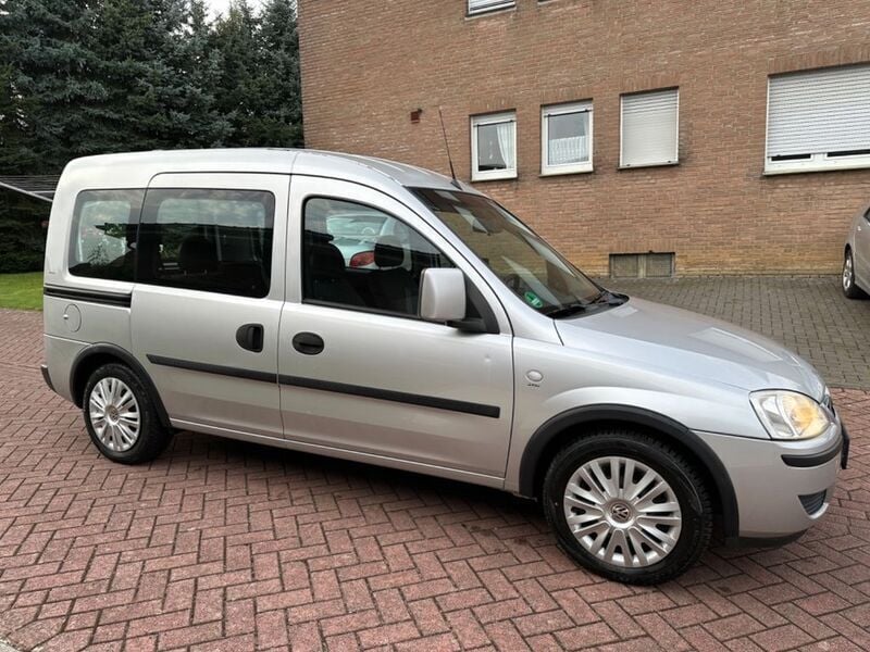 Silber Gebraucht 2008 Opel Combo Van / Kleinbus | 3.600 € (Fairer Preis) - Bild 1/4