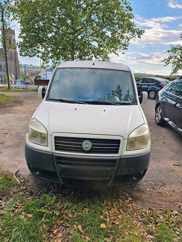 Weiß Gebraucht 2007 Fiat Doblò Van / Kleinbus | 1.350 € - Bild 1/4
