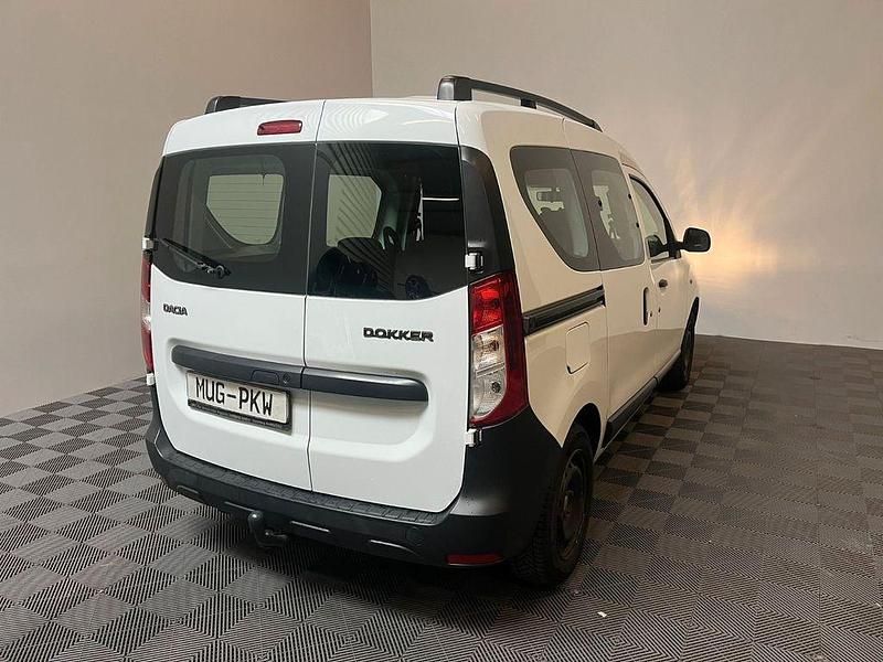 Gebraucht Dacia Dokker 102 PS (75 kW) 2020 Weiß Van / Kleinbus