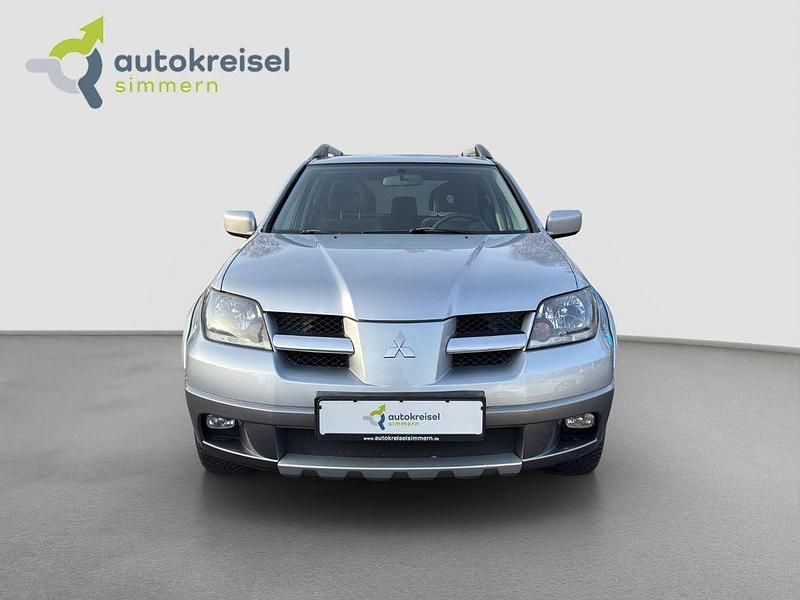 Gebraucht Mitsubishi Outlander 160 PS (117 kW) 2004 Silber SUV
