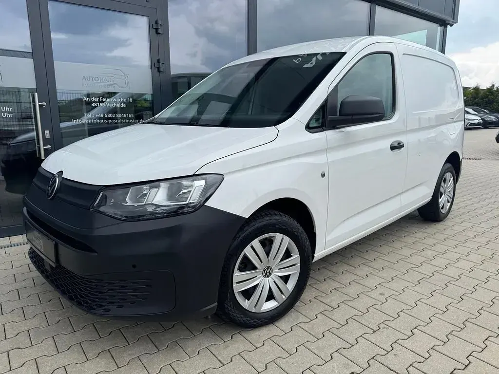 Używany VW Caddy 114 KM (83 kW) 2023 Biały Minivan