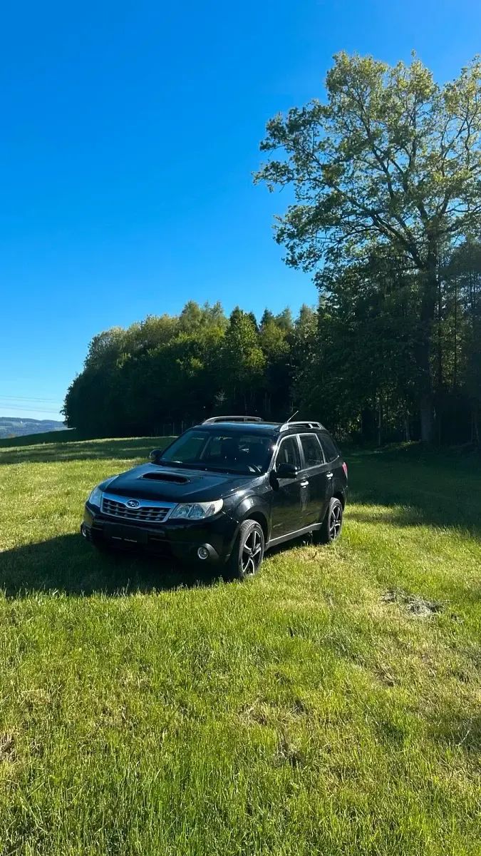 Second-hand Subaru Forester 150 CP (110 kW) 2012 Negru SUV