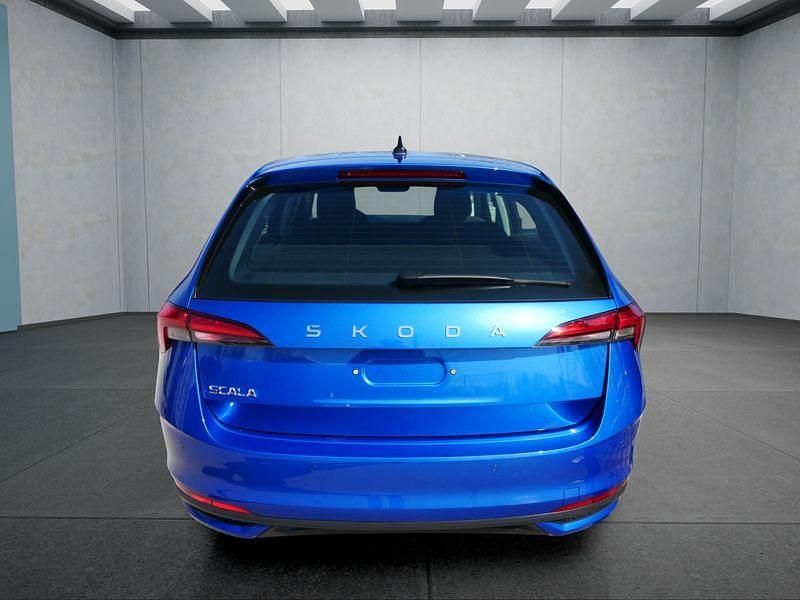 Neu Skoda Scala 150 PS (110 kW) 2026 Blau Kleinwagen