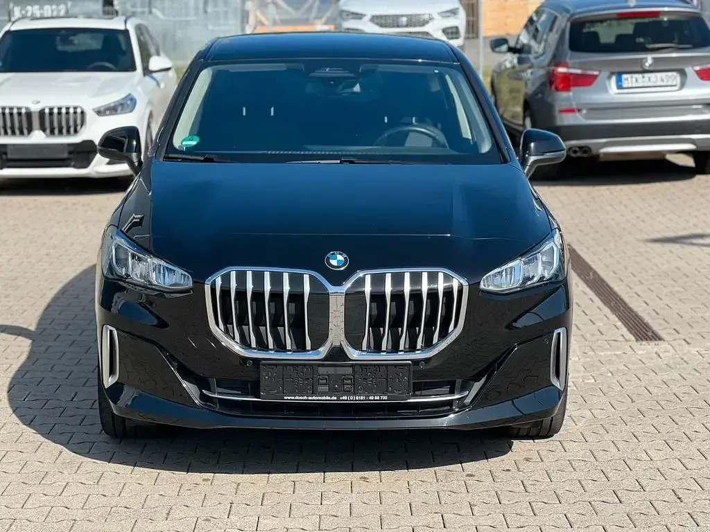 Gebraucht BMW 218 Active Tourer Luxury Line 136 PS (100 kW) 2024 Schwarz Van / Kleinbus