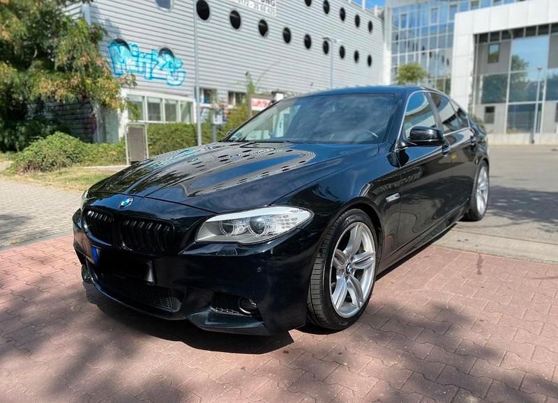 Gebraucht BMW 520 M Sport 184 PS (135 kW) 2011 Schwarz Limousine