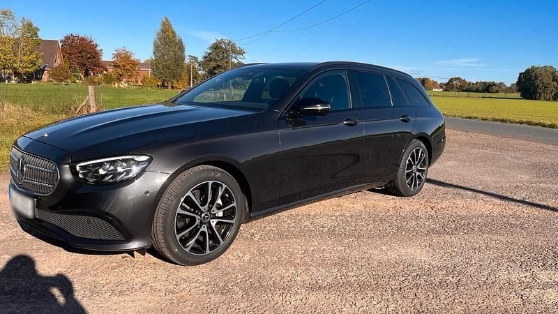 Gebraucht Mercedes E300 286 PS (210 kW) 2023 Kombi