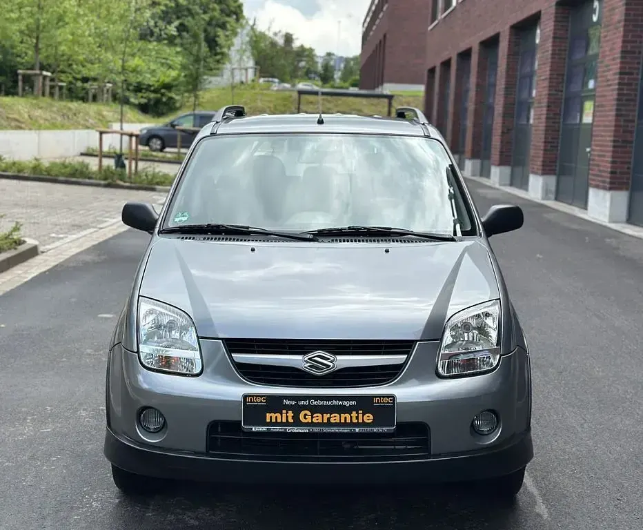 Gebraucht Suzuki Ignis 94 PS (69 kW) 2005 Grau Kleinwagen
