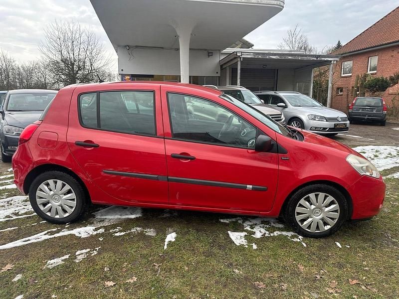 Gebraucht Renault Clio IV Expression 75 PS (55 kW) 2012 Rot Kleinwagen