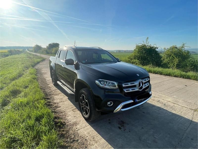 Schwarz Gebraucht 2020 Mercedes X350 Edition Abholung | 38.900 € - Bild 1/4