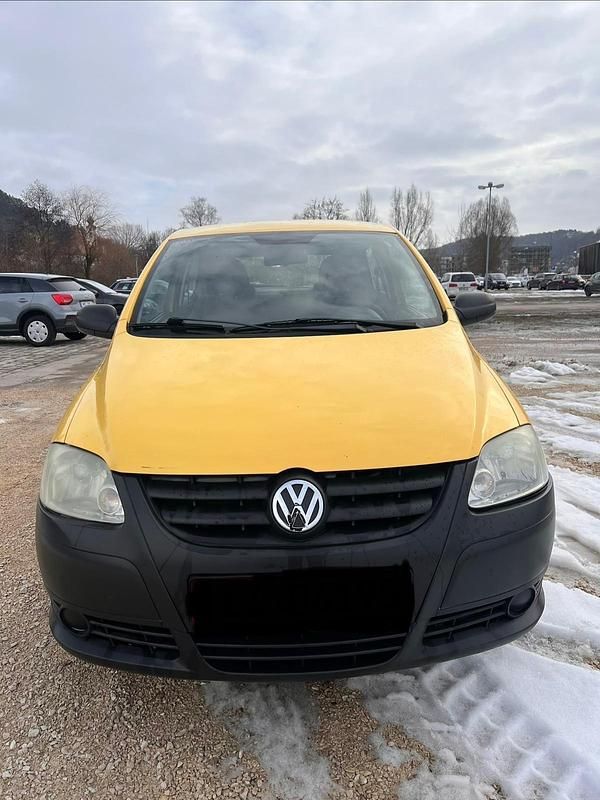 Gebraucht VW Fox 54 PS (39 kW) 2006 Gelb Kleinwagen