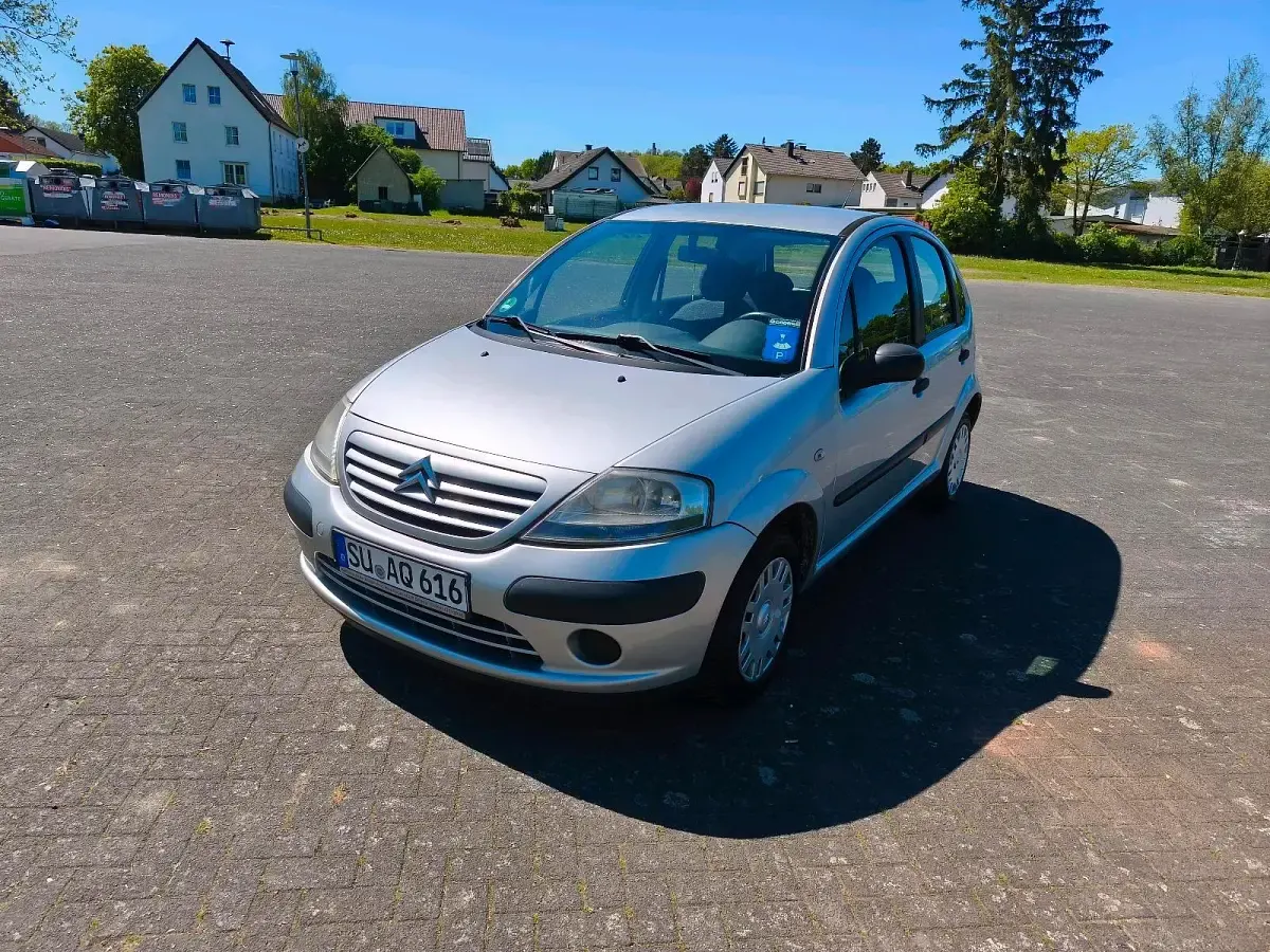 Gebraucht Citroën C3 60 PS (44 kW) 2009 Silber Kleinwagen