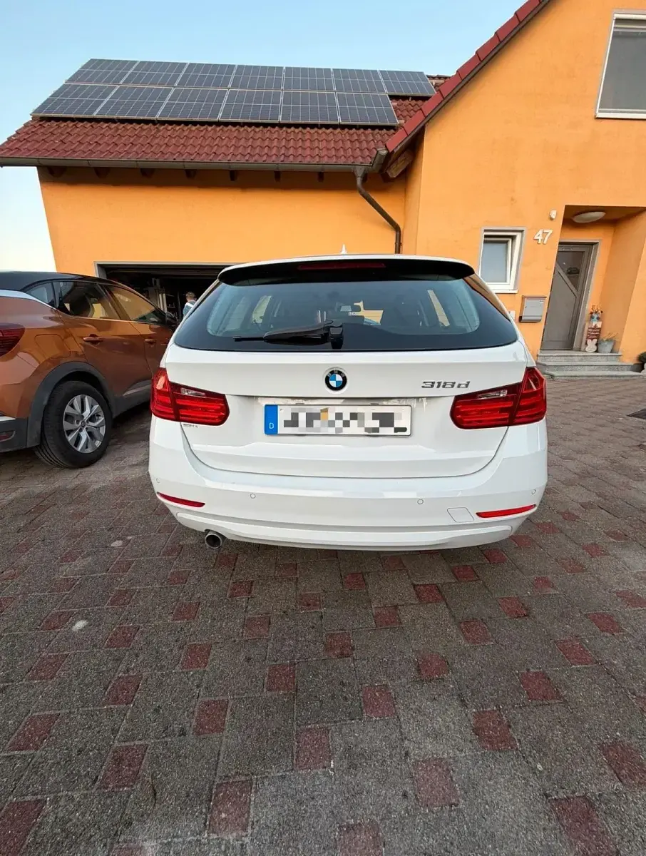 Gebraucht BMW 318 143 PS (105 kW) 2015 Weiß Kombi
